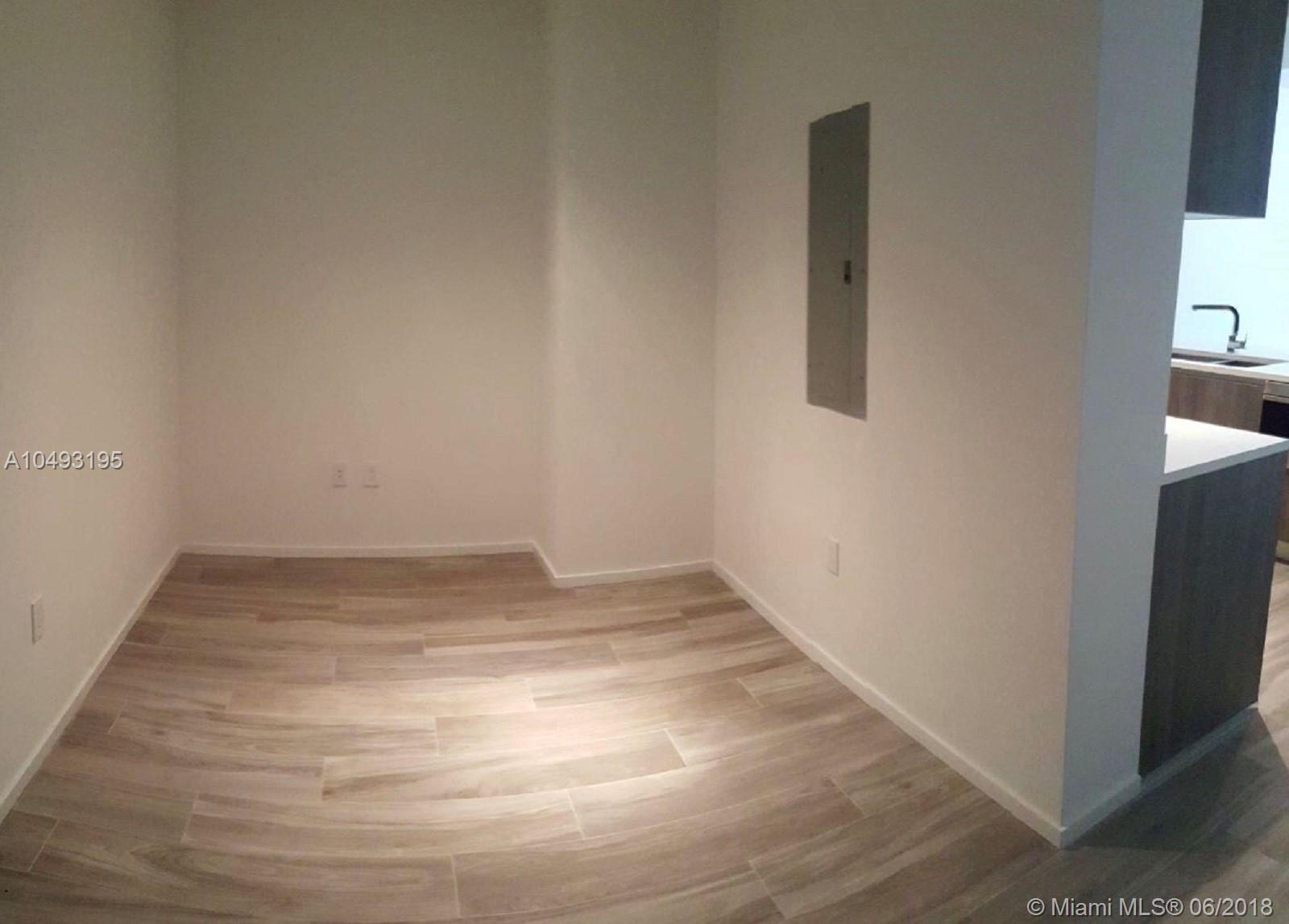 SLS LUX - Residential Lease