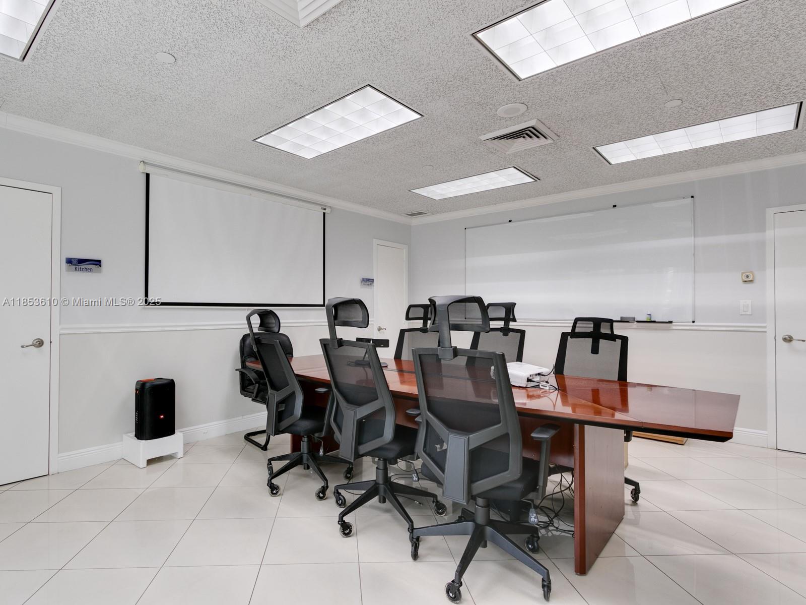 2801 Greene St Suite 1