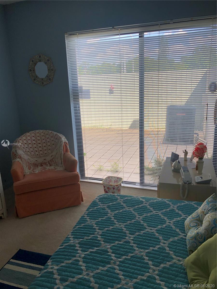 CREEKSIDE VILLAS SEC TWO - Residential