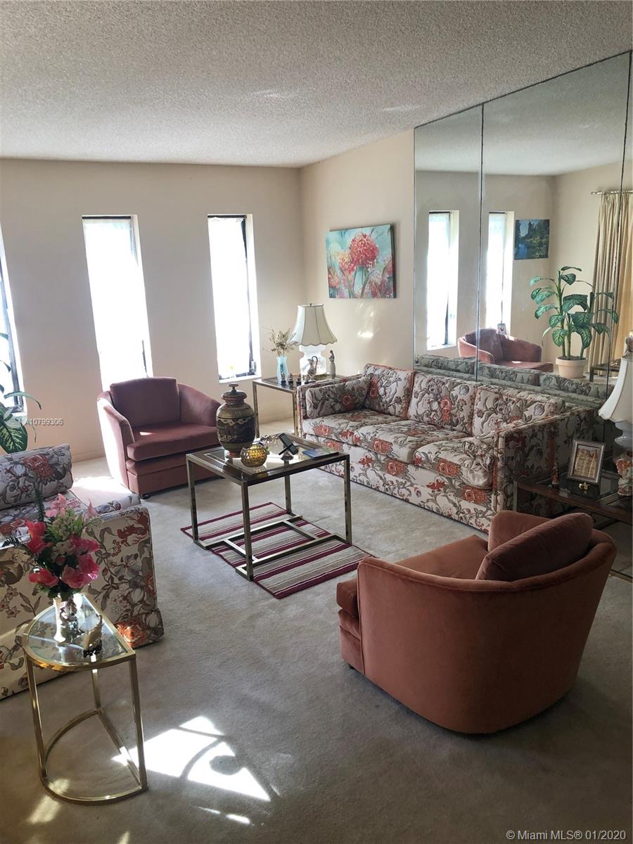 CREEKSIDE VILLAS SEC TWO - Residential