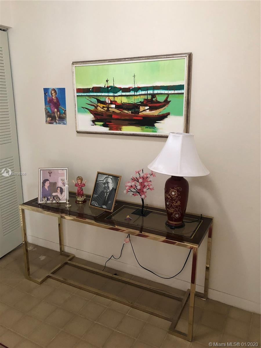 CREEKSIDE VILLAS SEC TWO - Residential