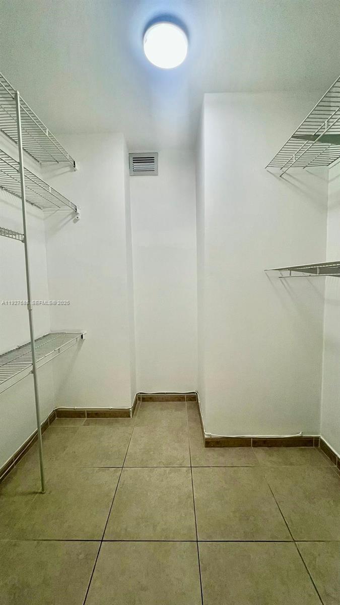 DEL PRADO MARINA - Residential Lease