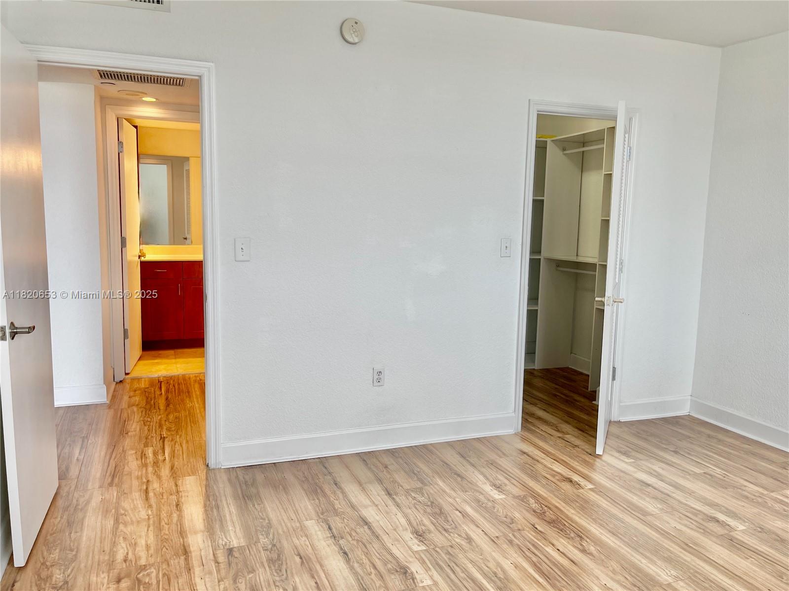 401 BLU OF NORTH BEACH CO - Residential