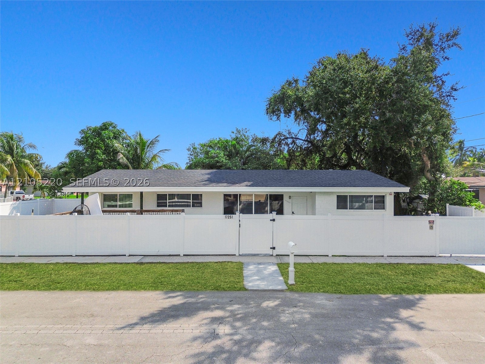 17251 NE 2nd Ct