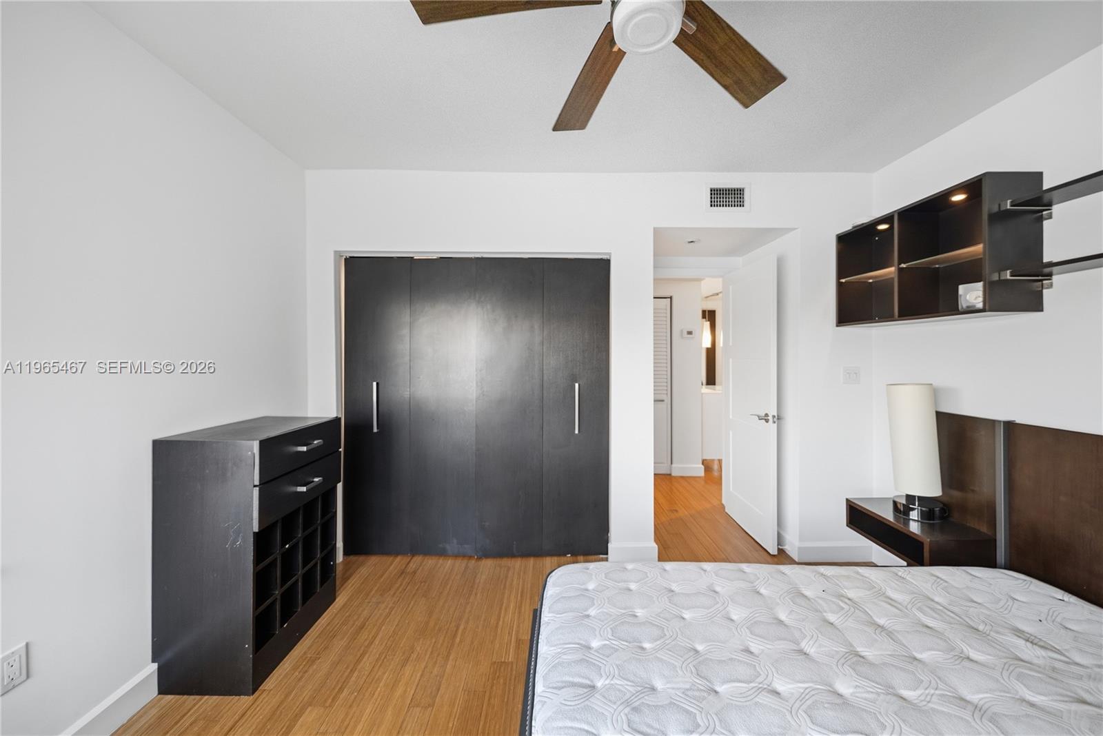 ISLAND POINT SOUTH CONDO - Residential