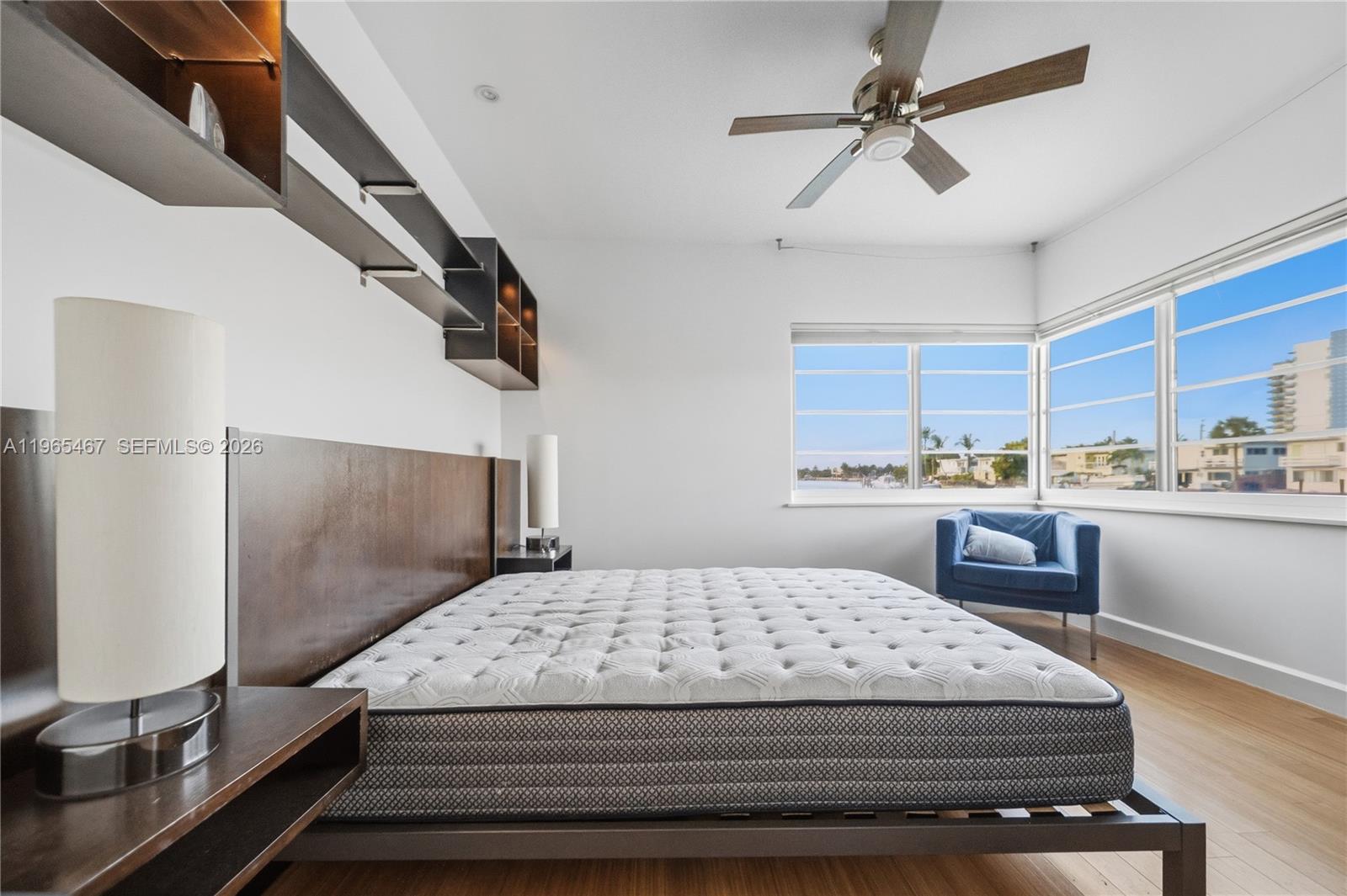 ISLAND POINT SOUTH CONDO - Residential