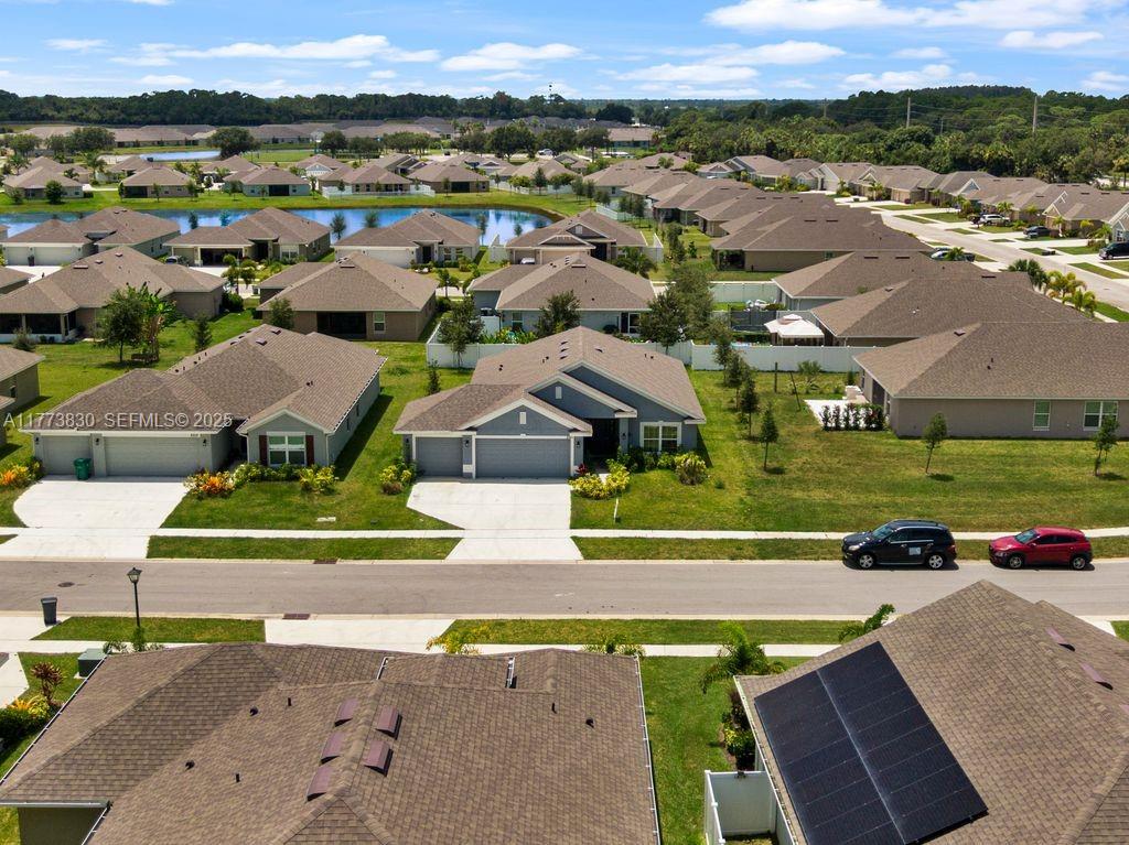 WATERSTONE PHASE THREE - Residential