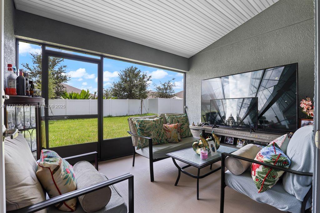 WATERSTONE PHASE THREE - Residential