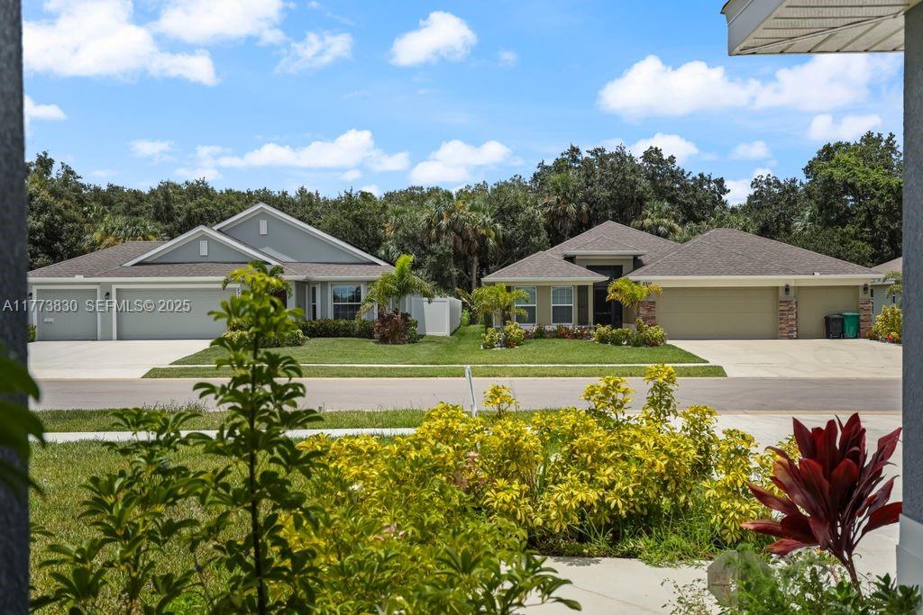 WATERSTONE PHASE THREE - Residential