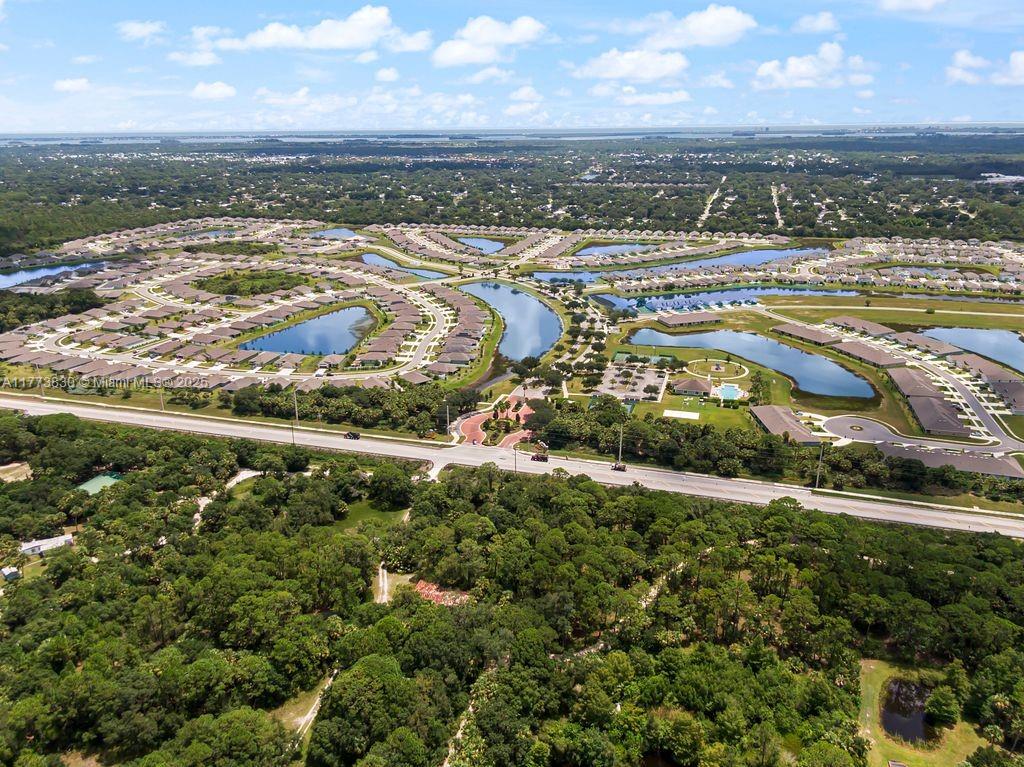 WATERSTONE PHASE THREE - Residential