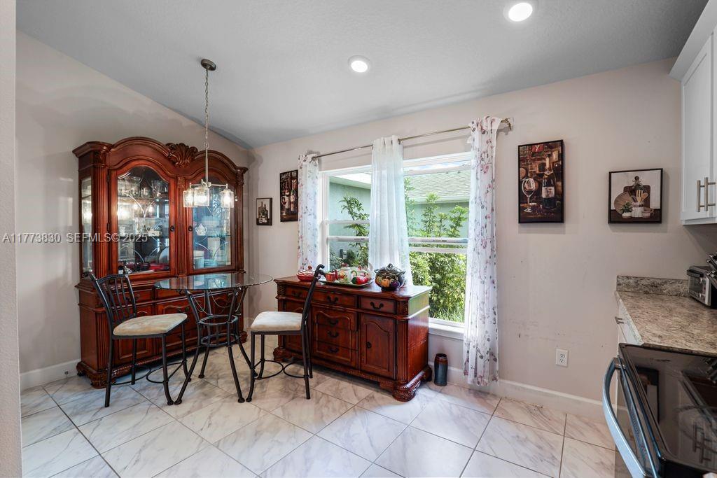 WATERSTONE PHASE THREE - Residential