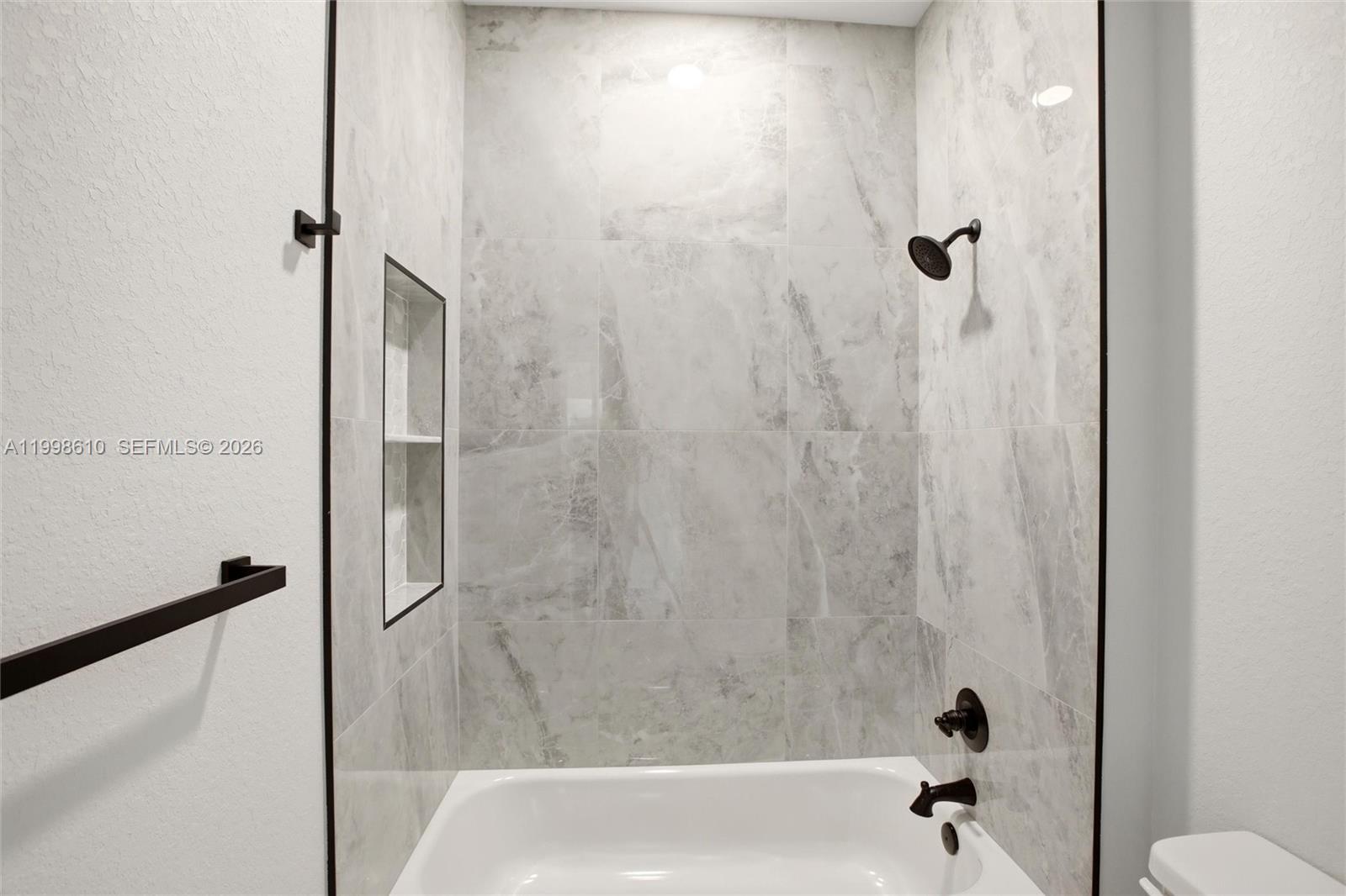 Leisure Lakes - Residential