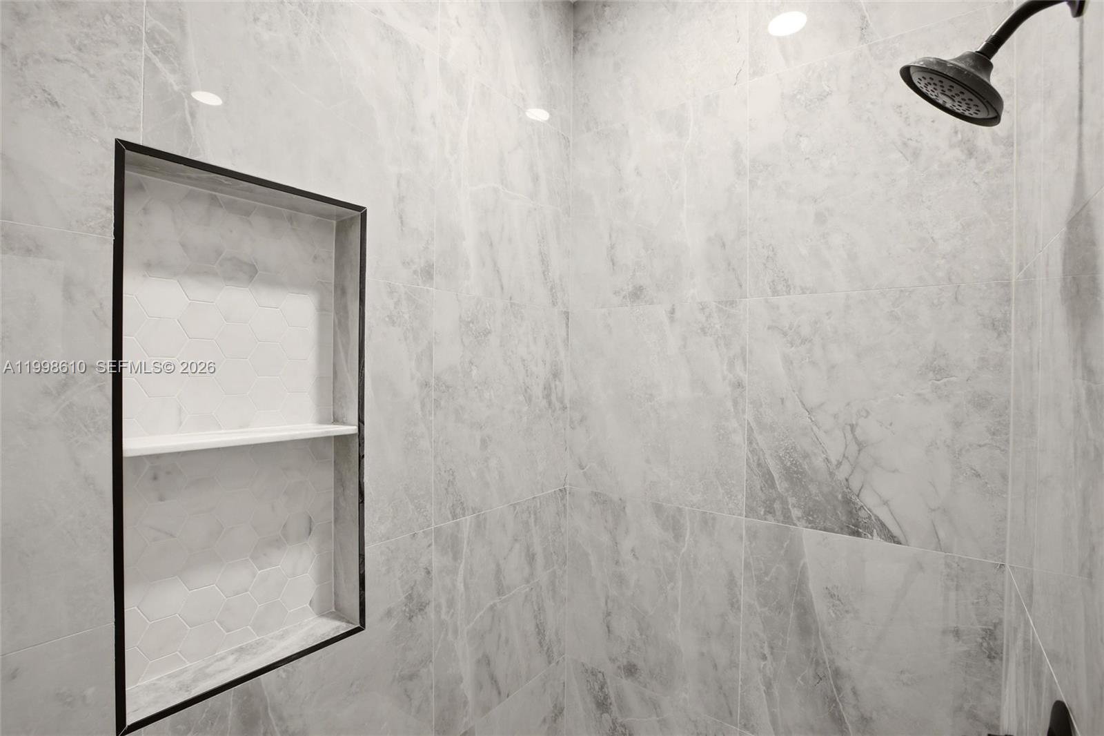 Leisure Lakes - Residential