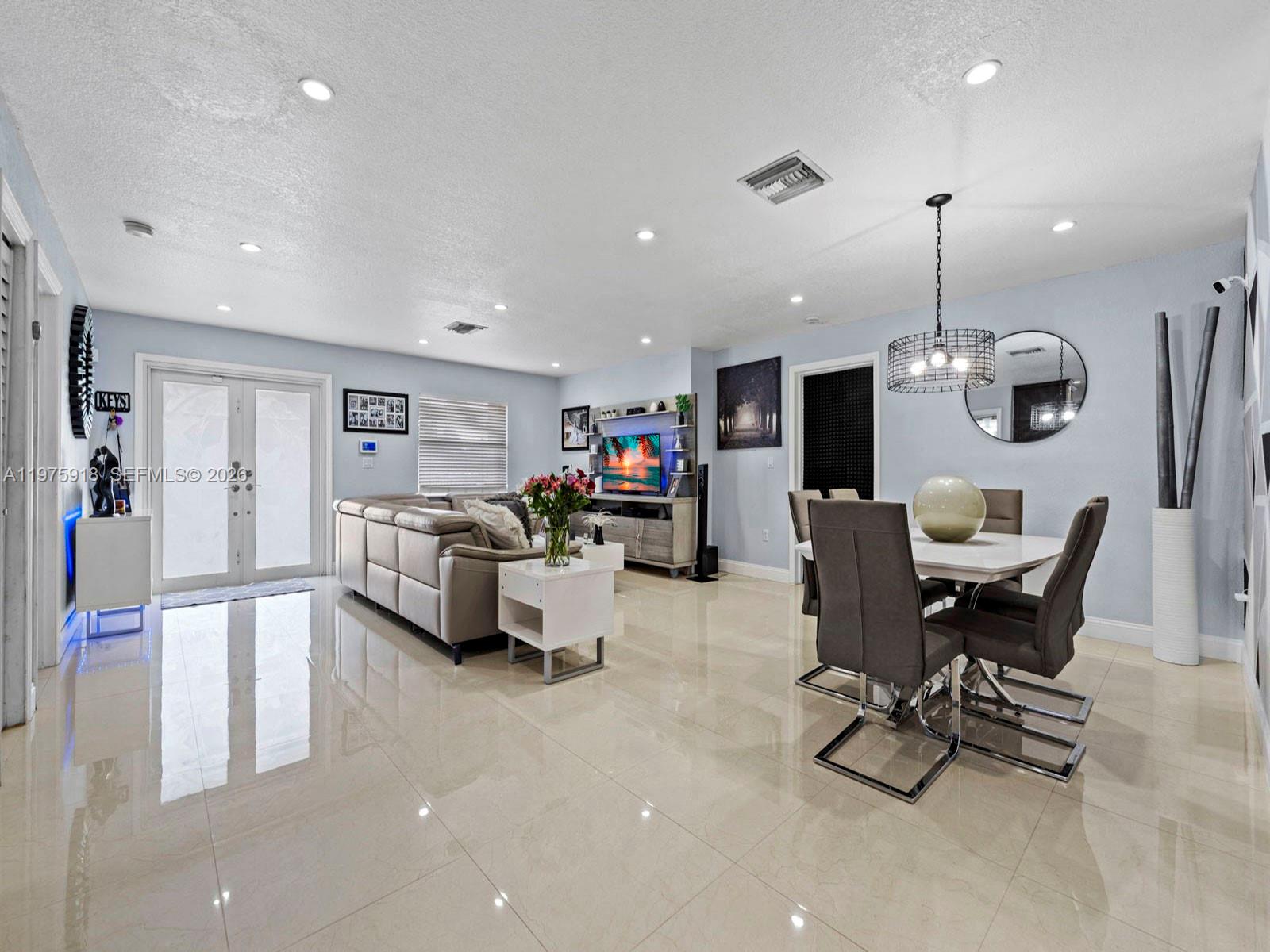 MENAMAR SOUTH - Residential