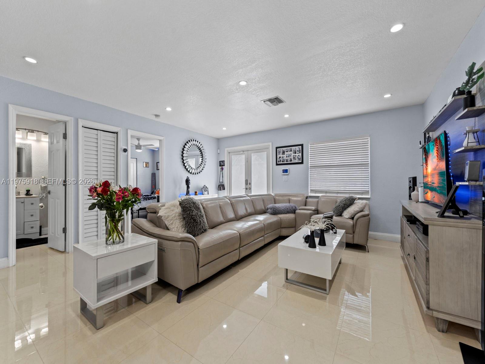 MENAMAR SOUTH - Residential