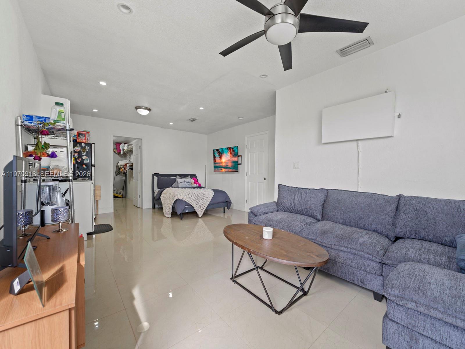 MENAMAR SOUTH - Residential