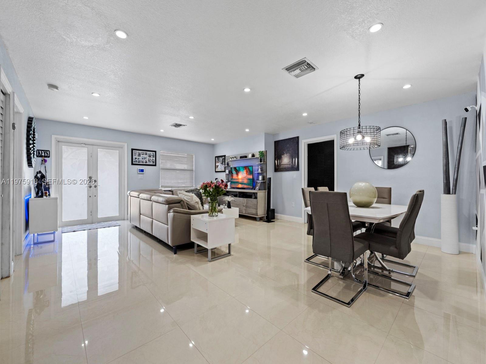 MENAMAR SOUTH - Residential