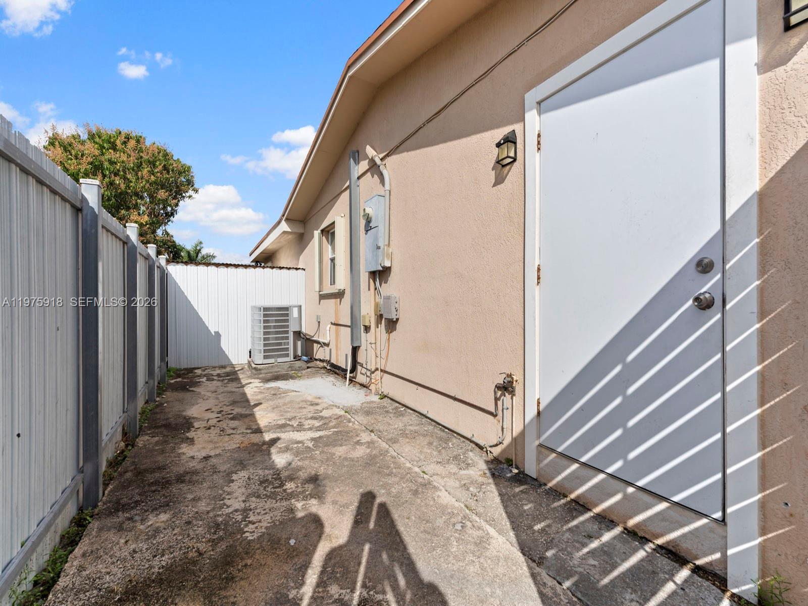 MENAMAR SOUTH - Residential