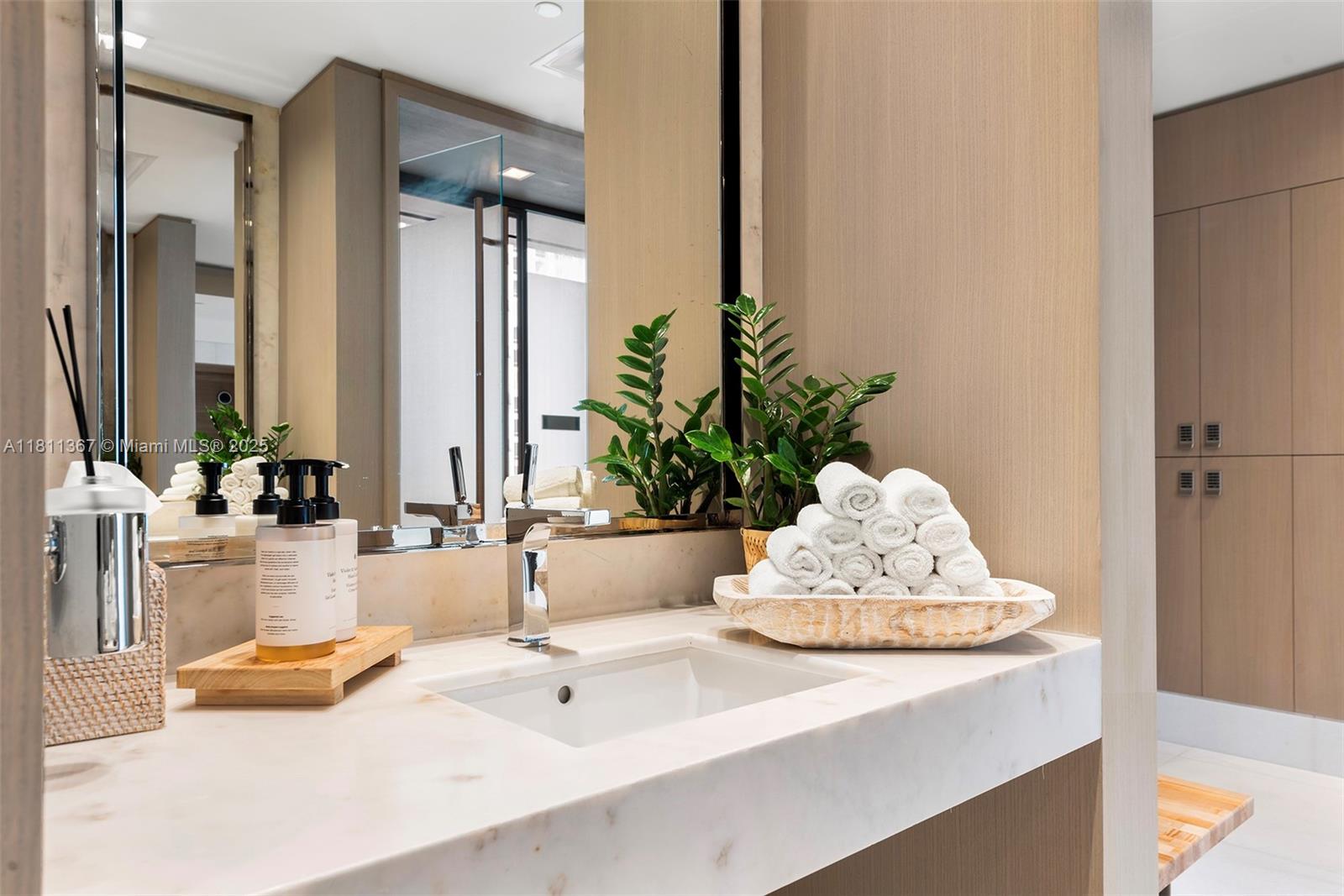 MISSONI BAIA - Residential Lease