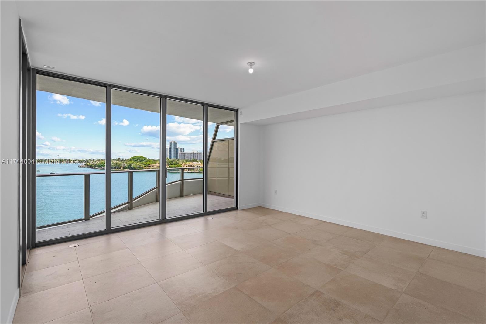 Onda Residences - Residential