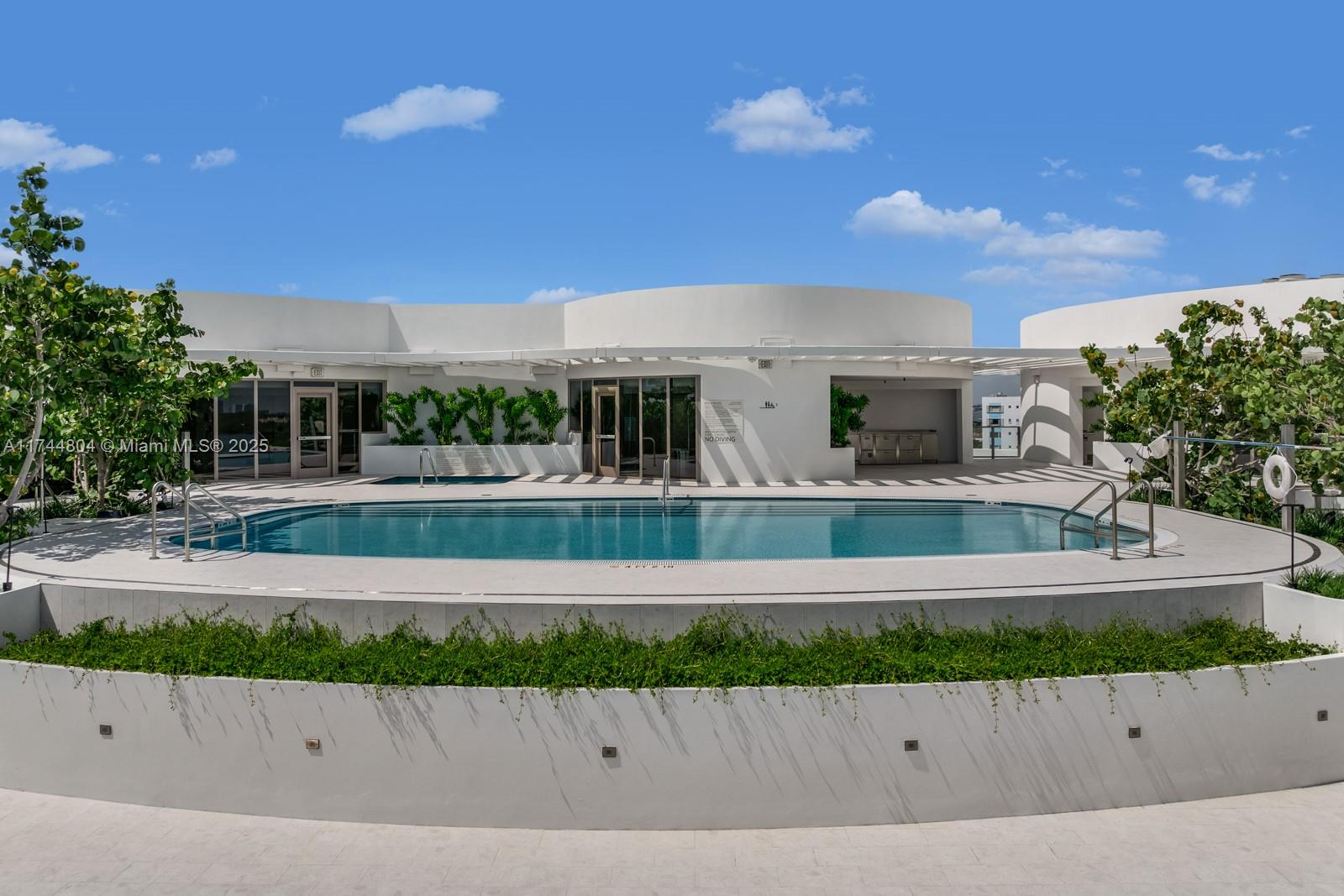 Onda Residences - Residential