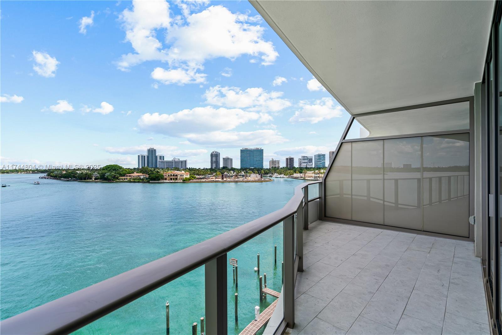 Onda Residences - Residential