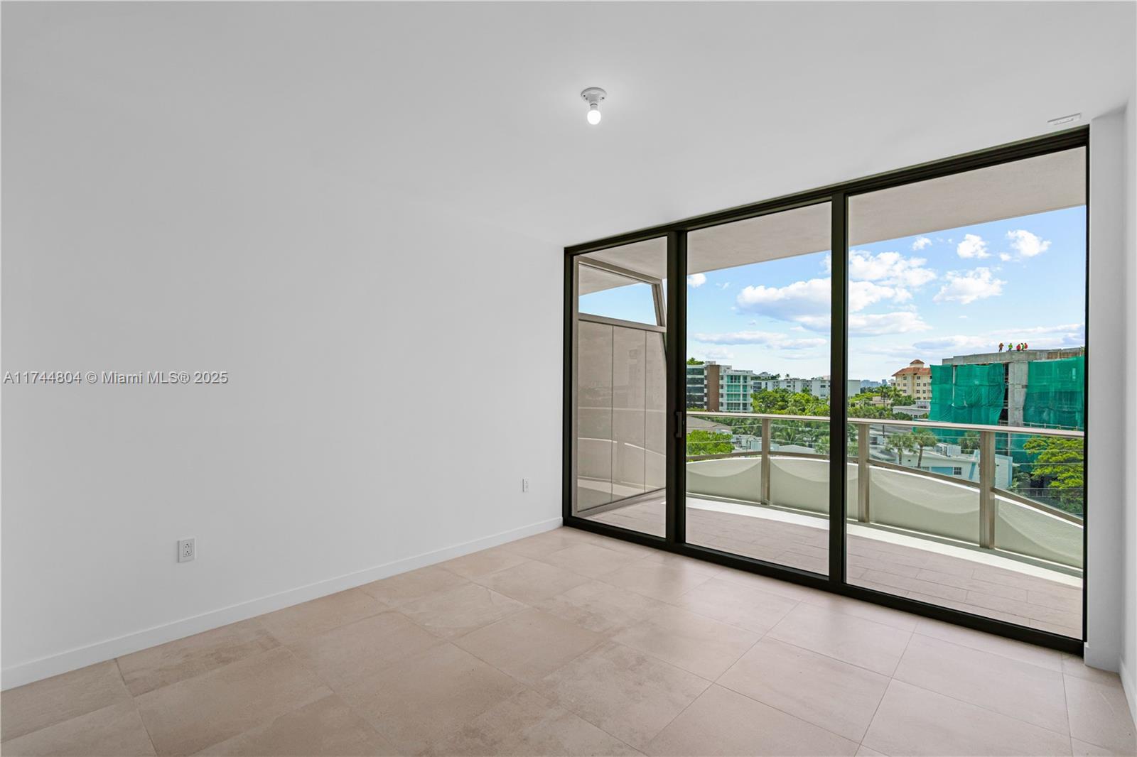 Onda Residences - Residential