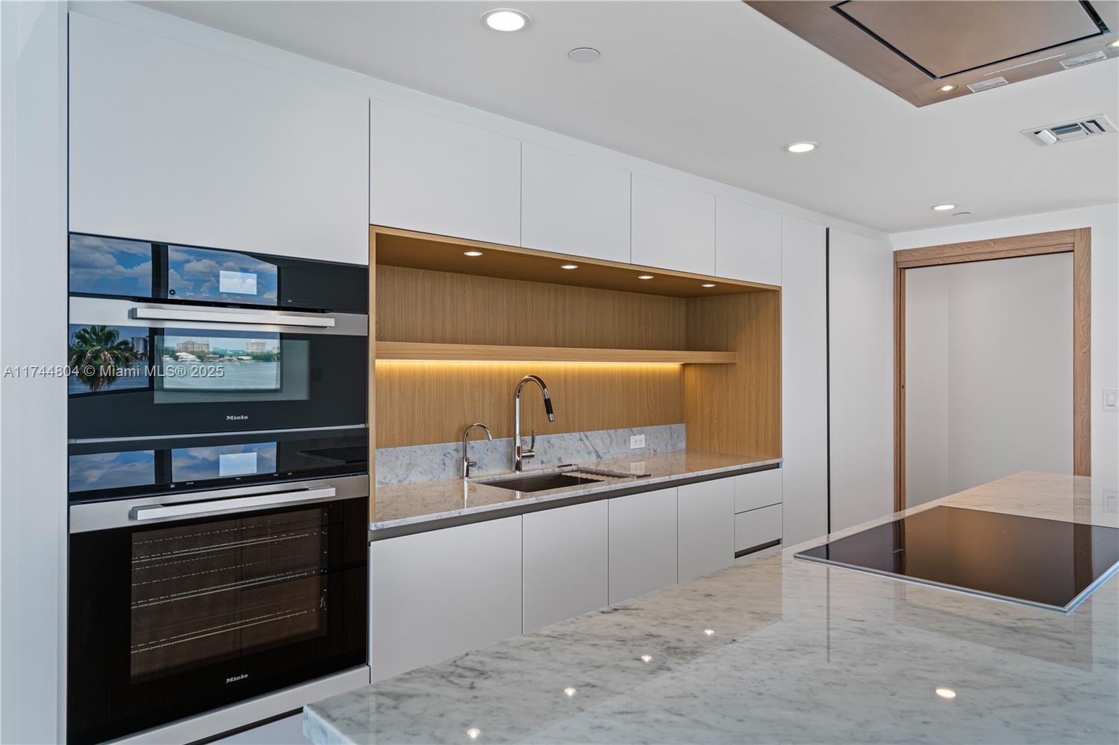 Onda Residences - Residential