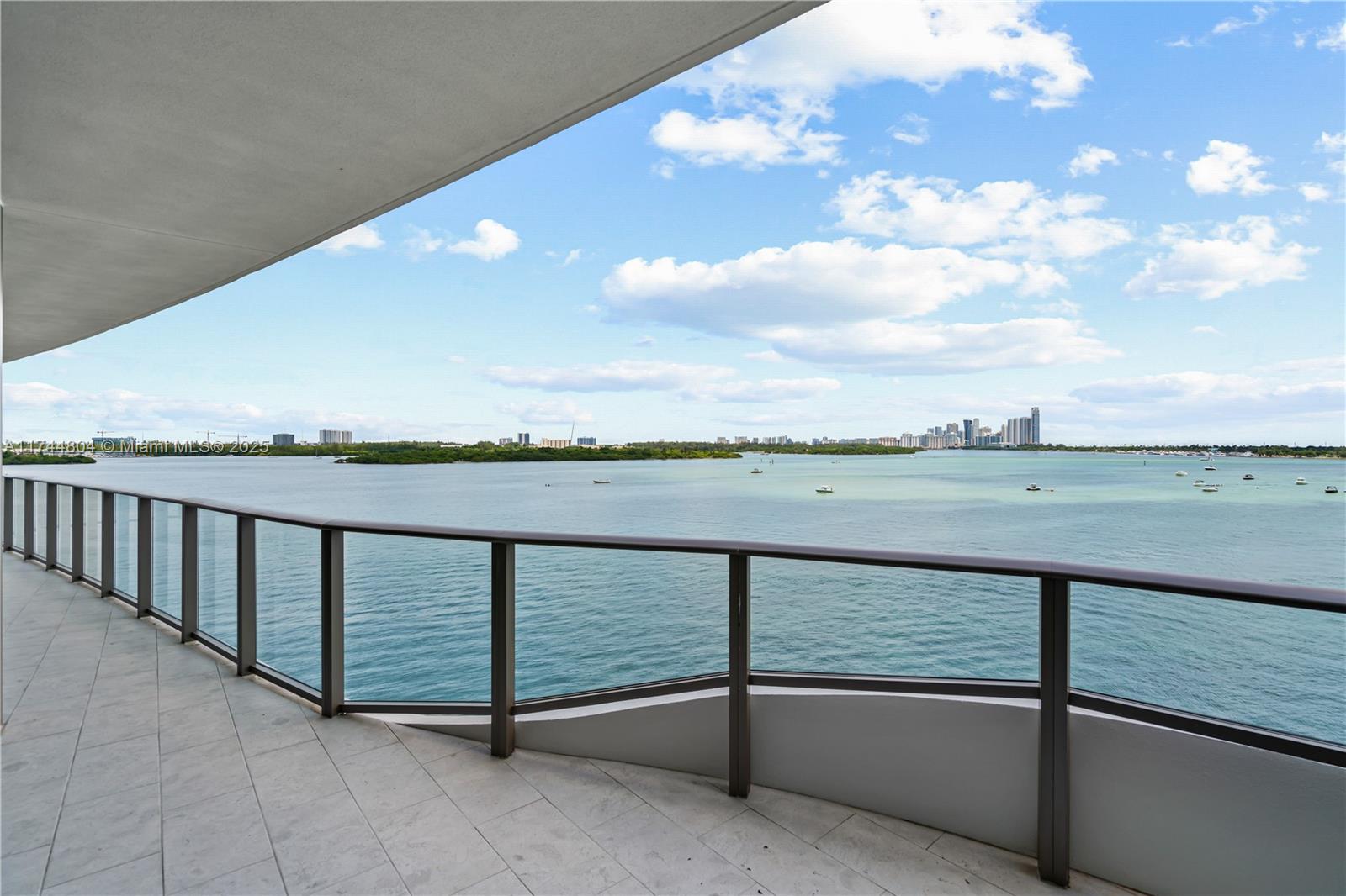 Onda Residences - Residential