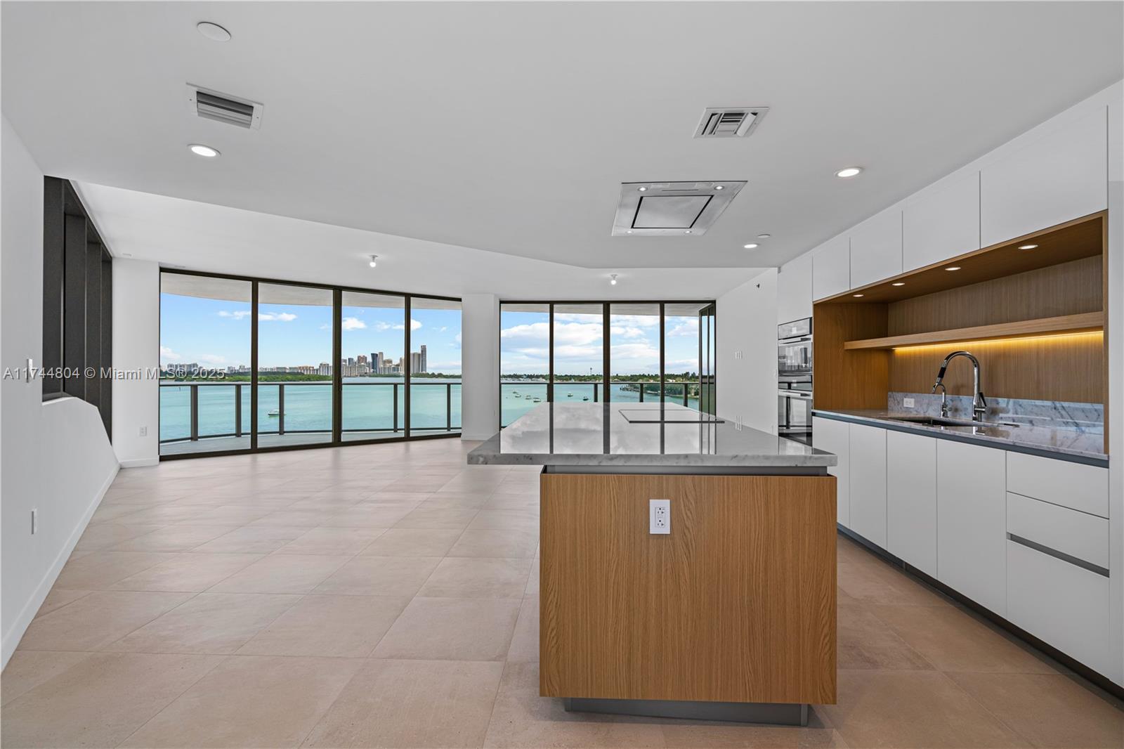 Onda Residences - Residential