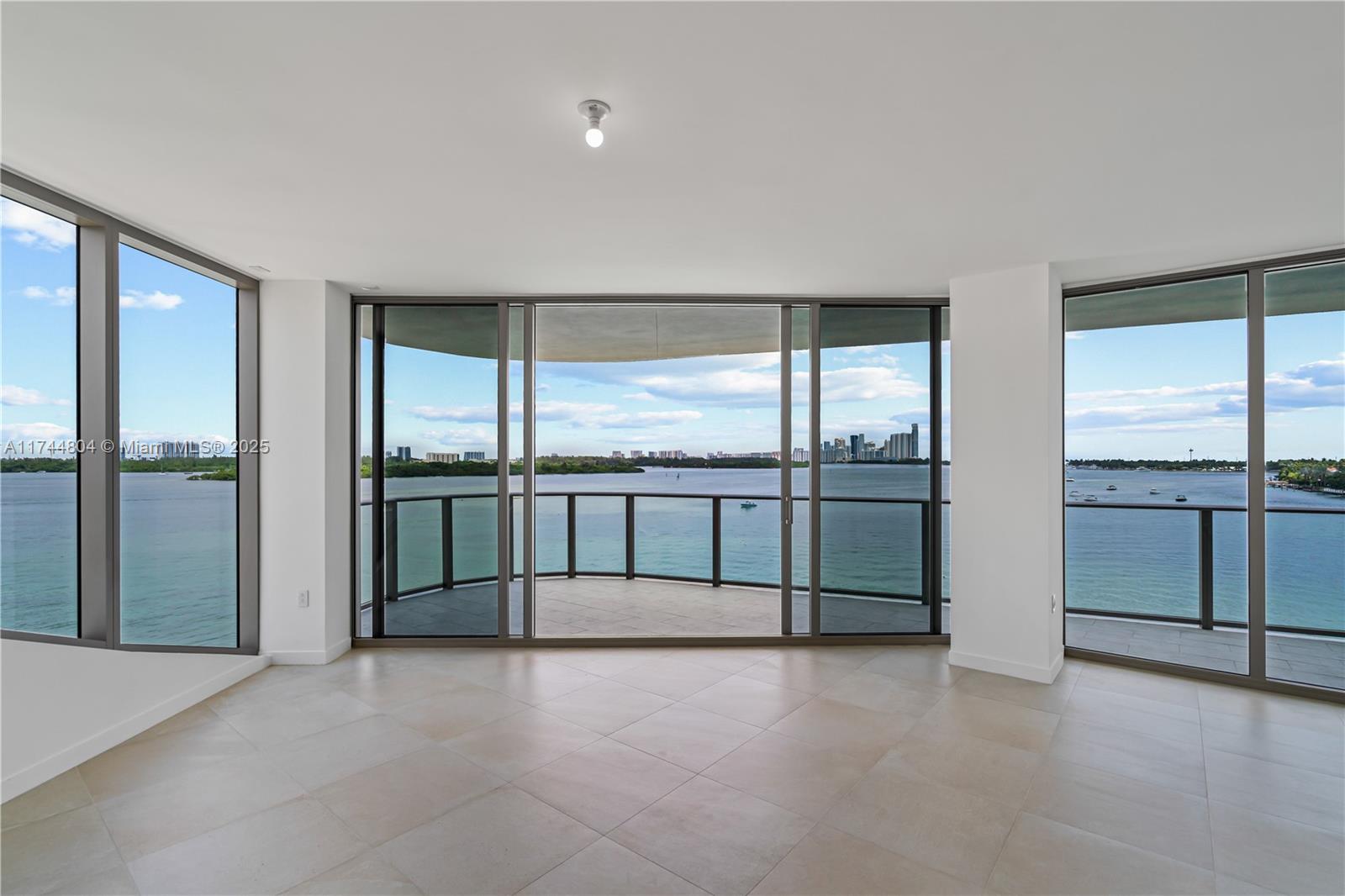 Onda Residences - Residential