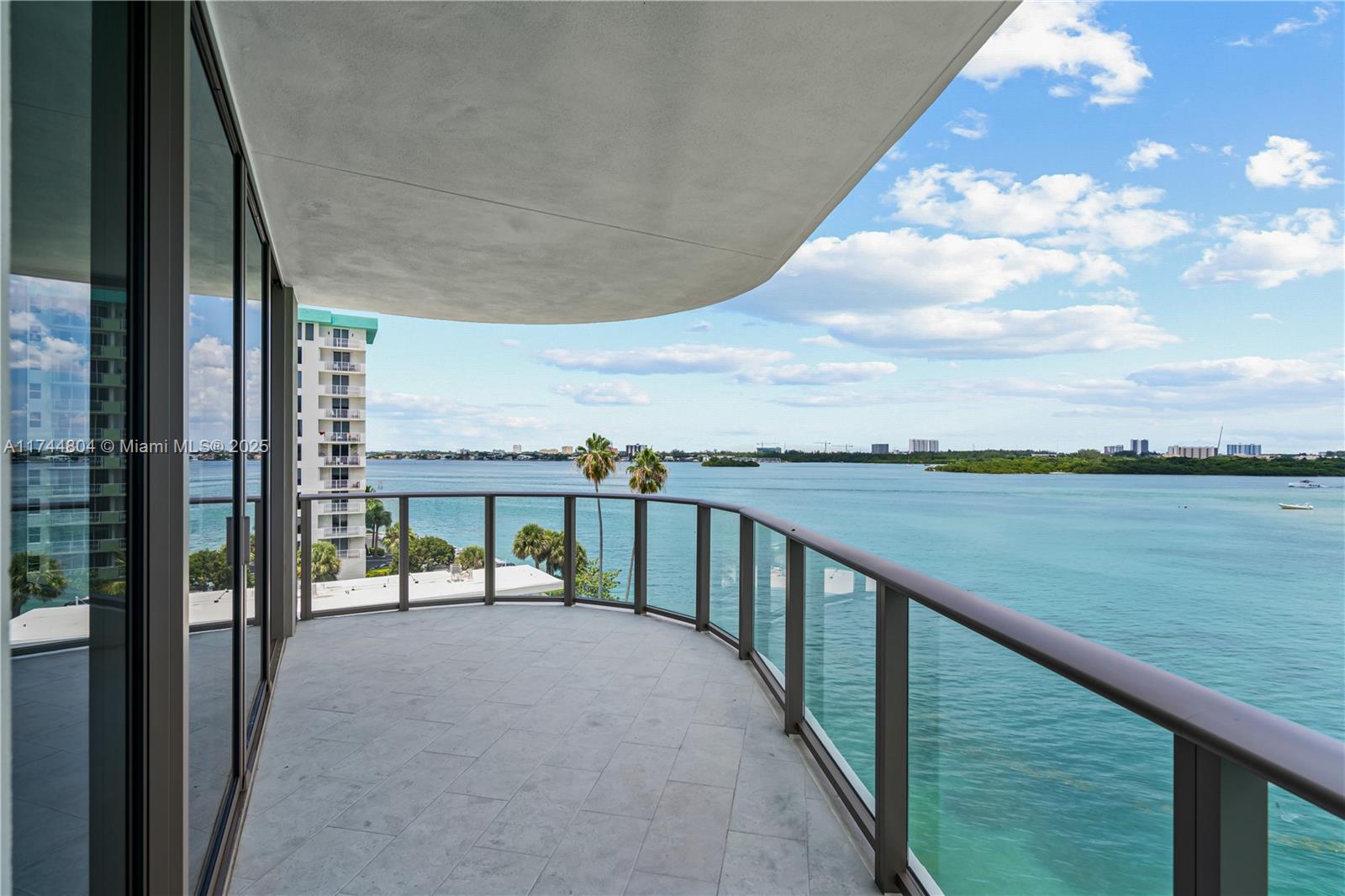 Onda Residences - Residential