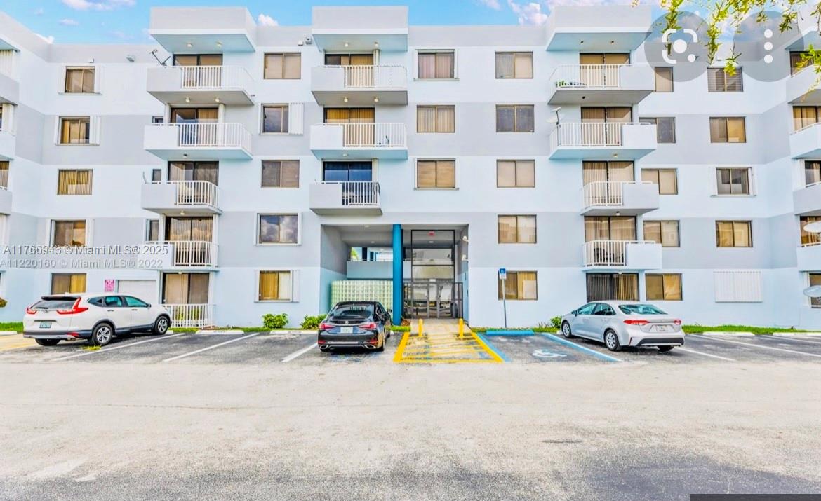 Rental Property at 8261 Nw 8th St 334, Miami, Broward County, Florida - Bedrooms: 2 
Bathrooms: 2  - $2,600 MO.