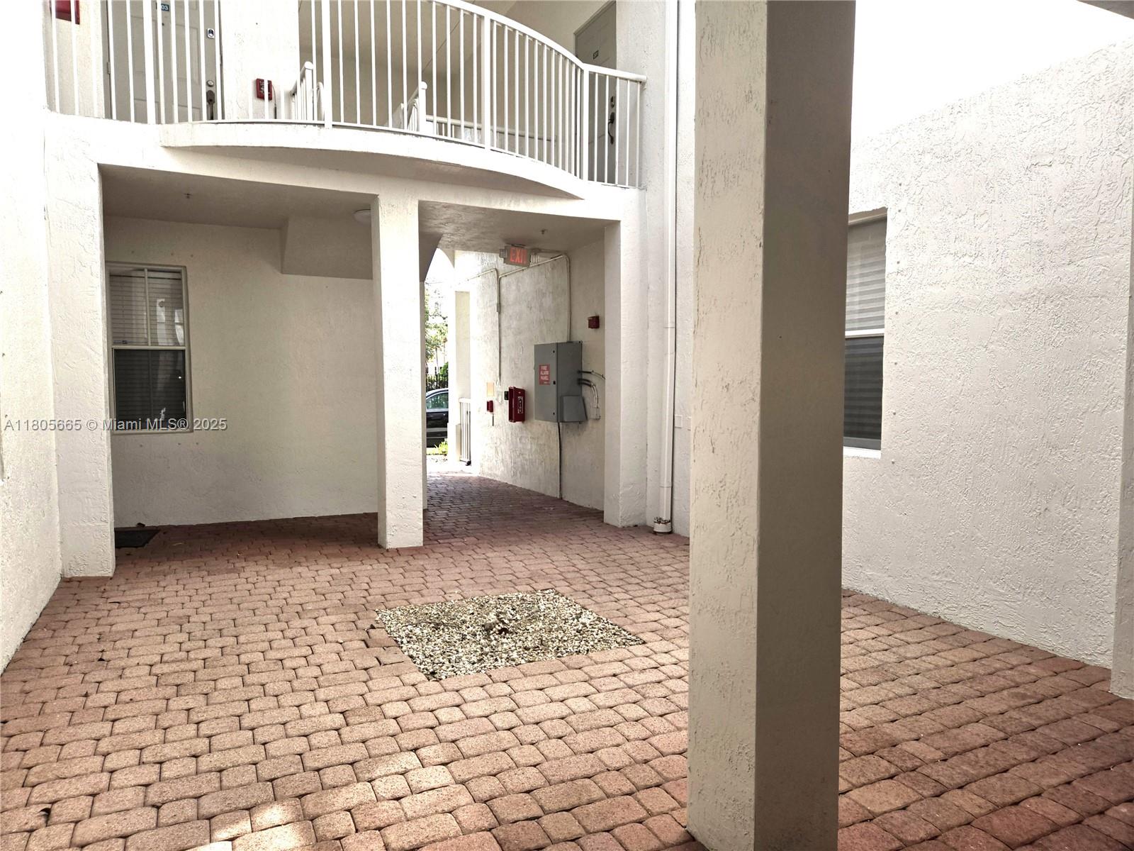 4465 SW 160th Ave 100