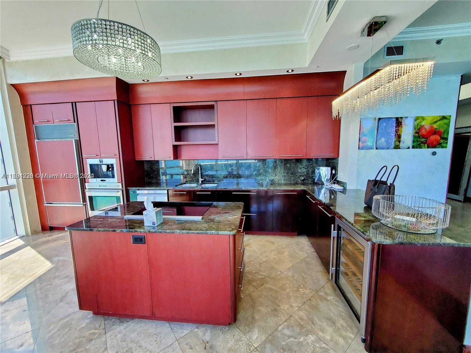 TDR TOWER I CONDO - Residential