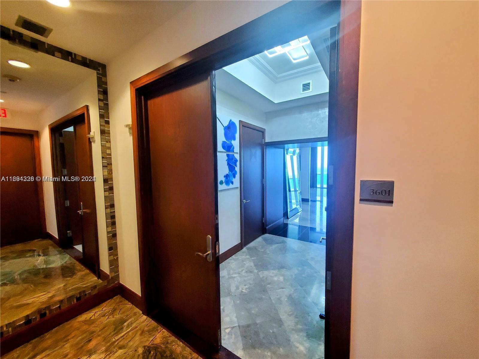 TDR TOWER I CONDO - Residential
