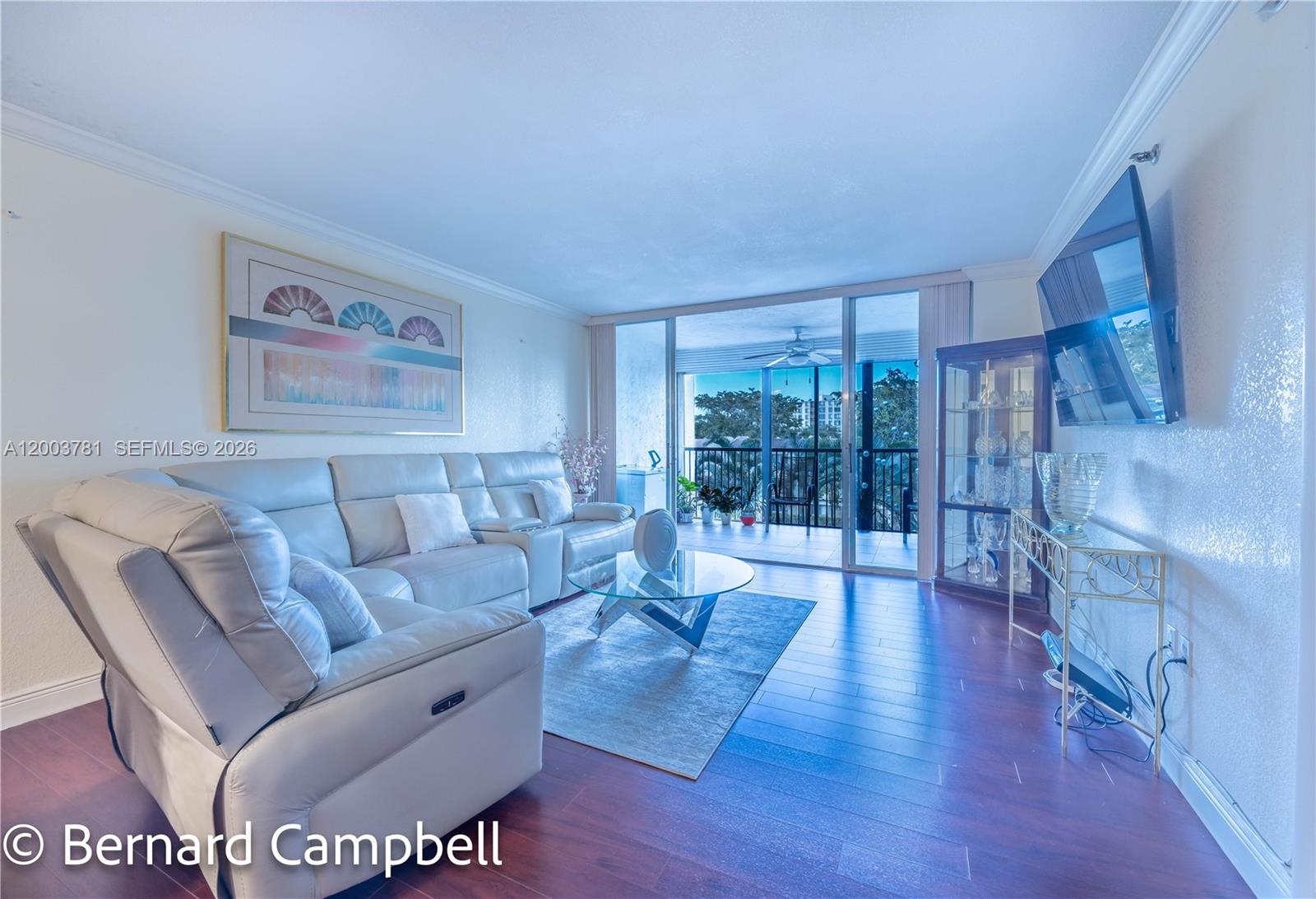 18TH HOLE AT INVERRARY CO - Residential