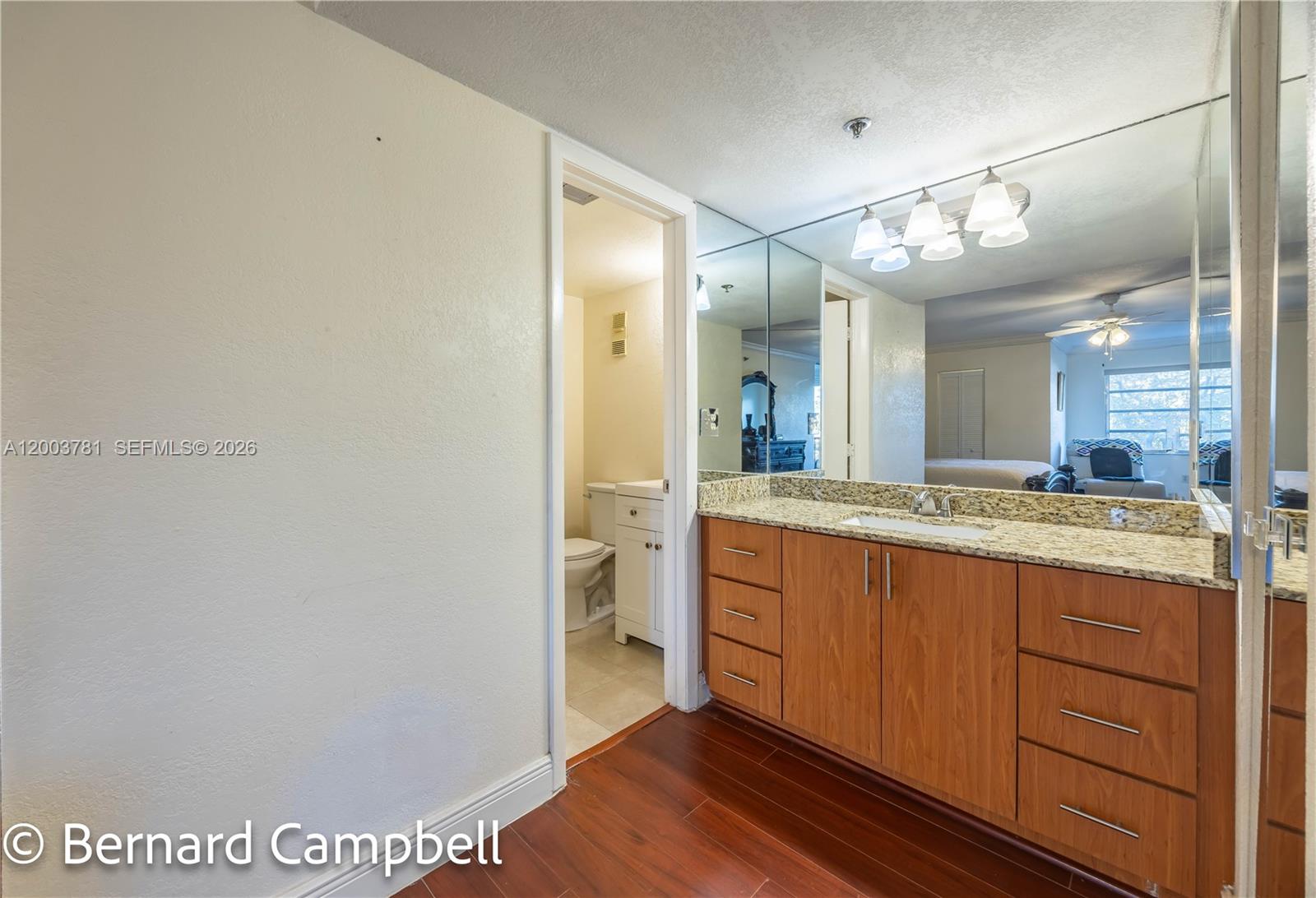 18TH HOLE AT INVERRARY CO - Residential