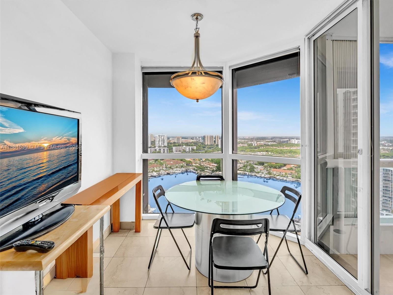 NORTH TOWER AT THE POINT - Residential