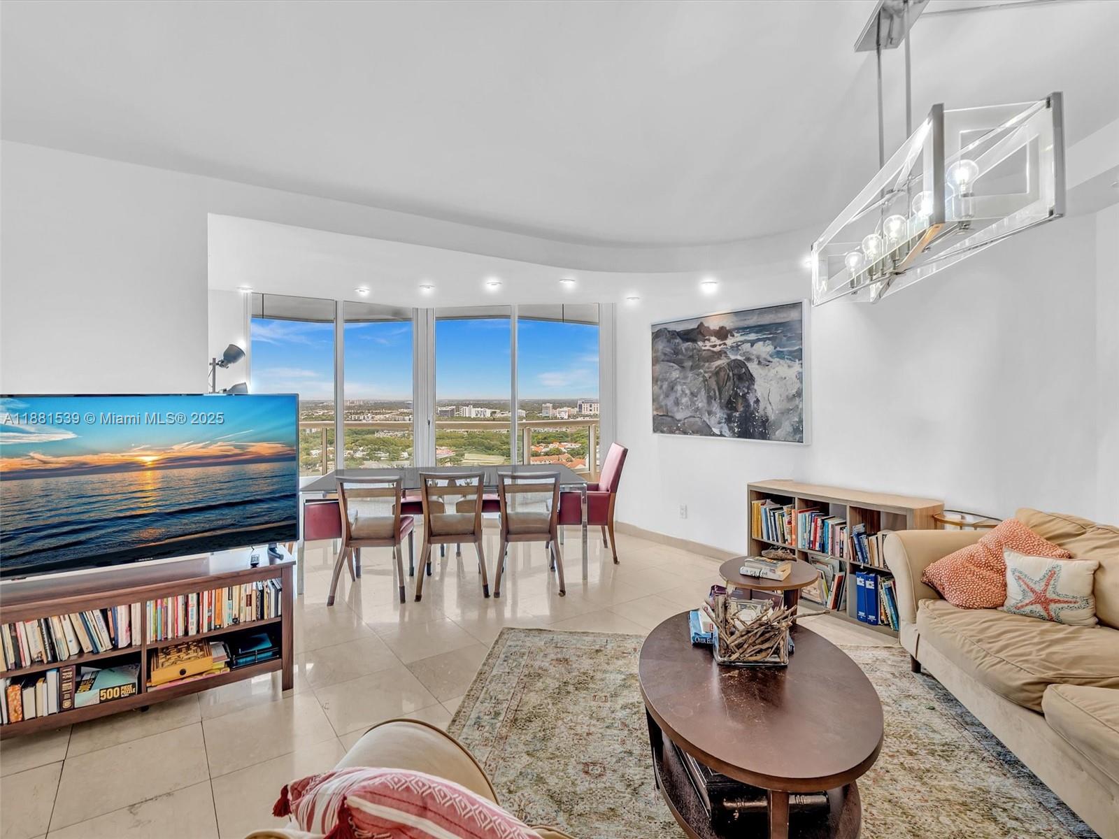 NORTH TOWER AT THE POINT - Residential