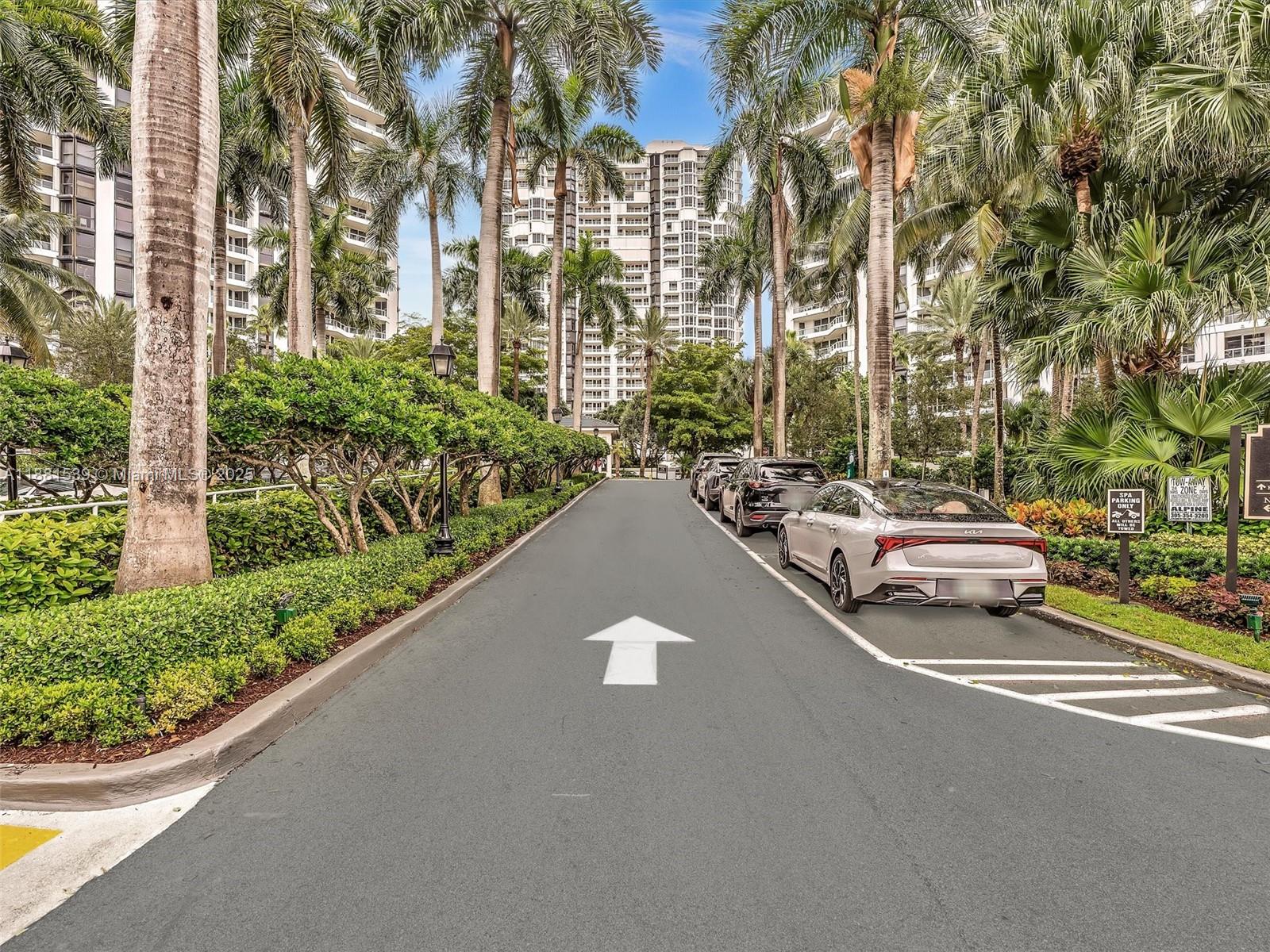 NORTH TOWER AT THE POINT - Residential