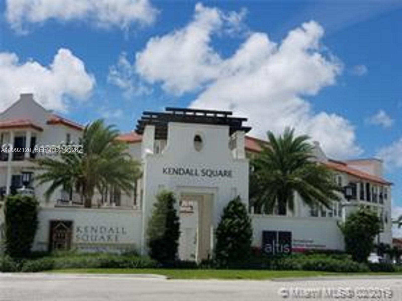 KENDALL COMMONS RESIDENTI - Residential Lease