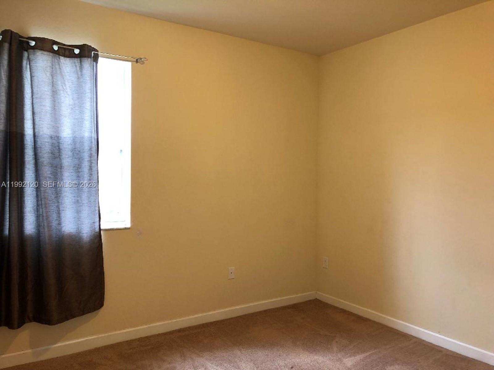 KENDALL COMMONS RESIDENTI - Residential Lease