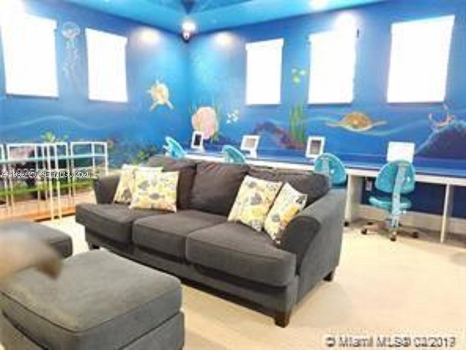 KENDALL COMMONS RESIDENTI - Residential Lease