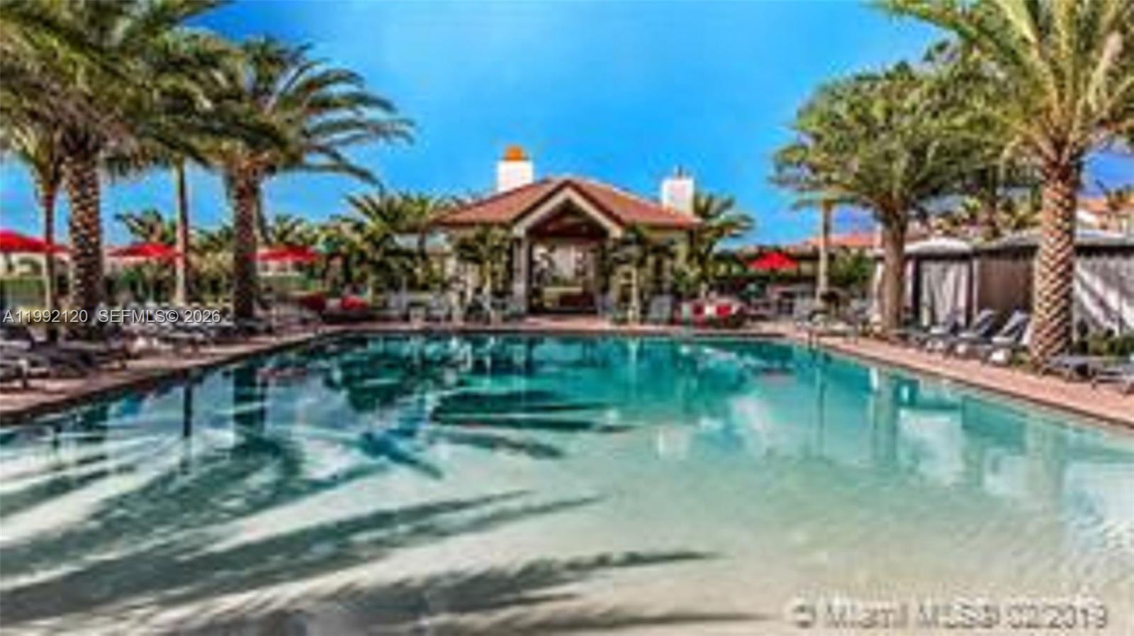 KENDALL COMMONS RESIDENTI - Residential Lease