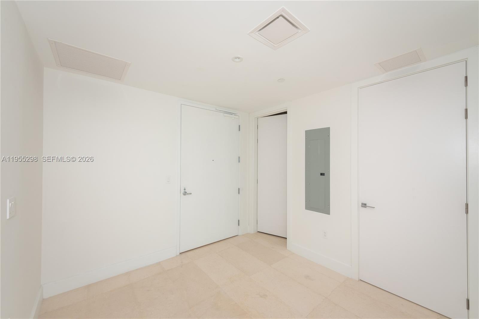 ESCOTTONIA PARK - Residential