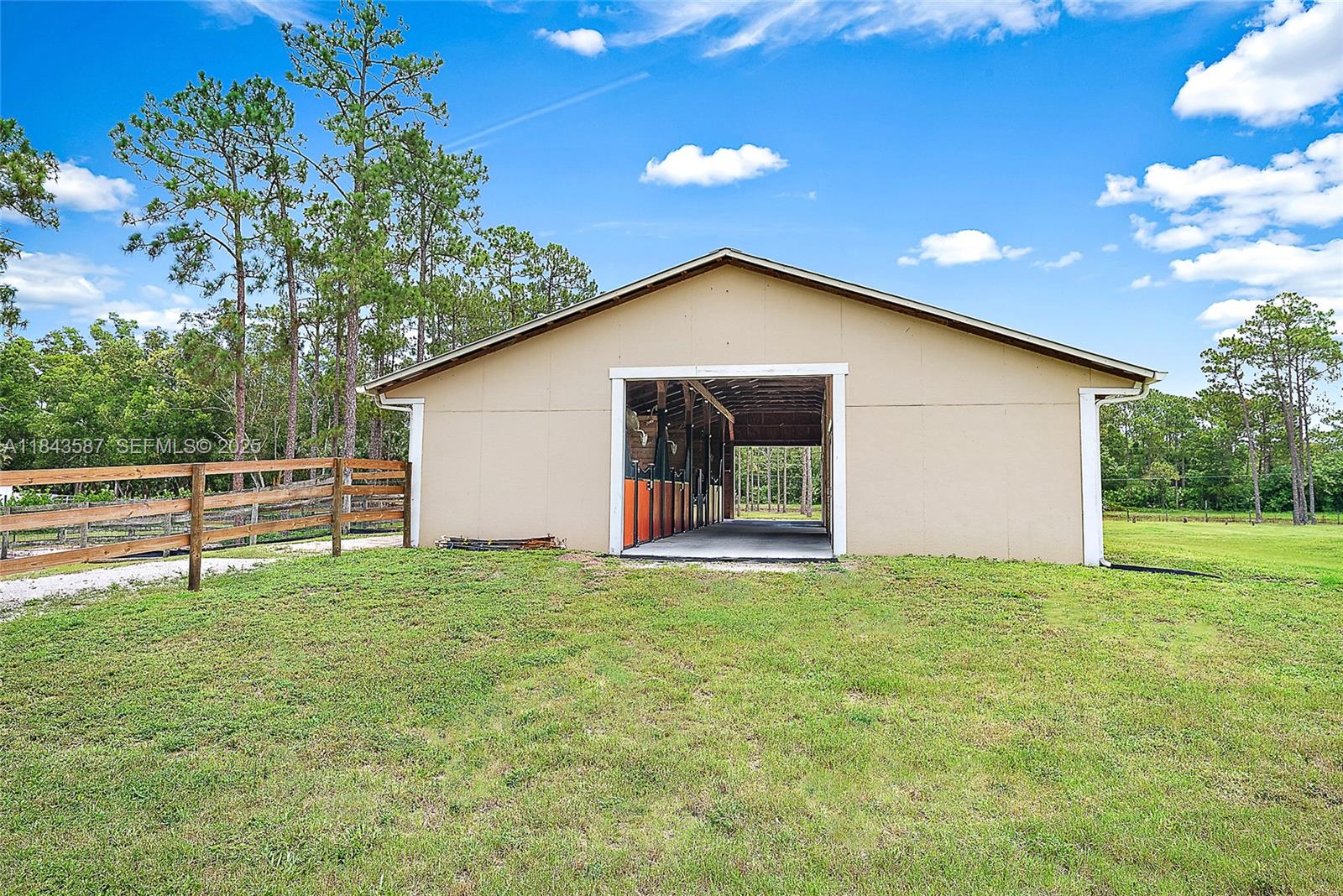 Caloosa - Residential