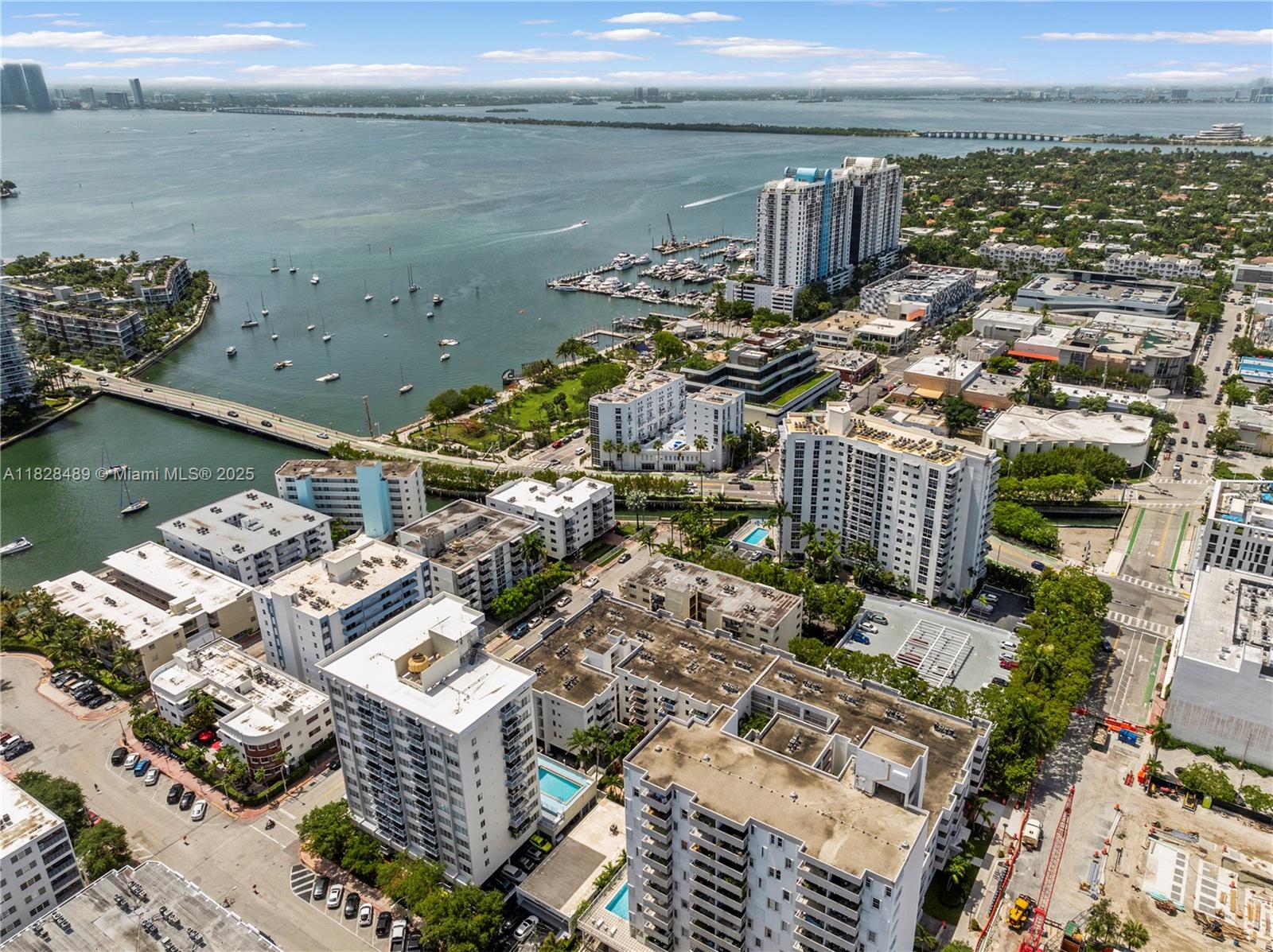 1673 Bay Rd 405, Miami Beach, FL, 33139/$415,000 2 1673 Bay Rd 405