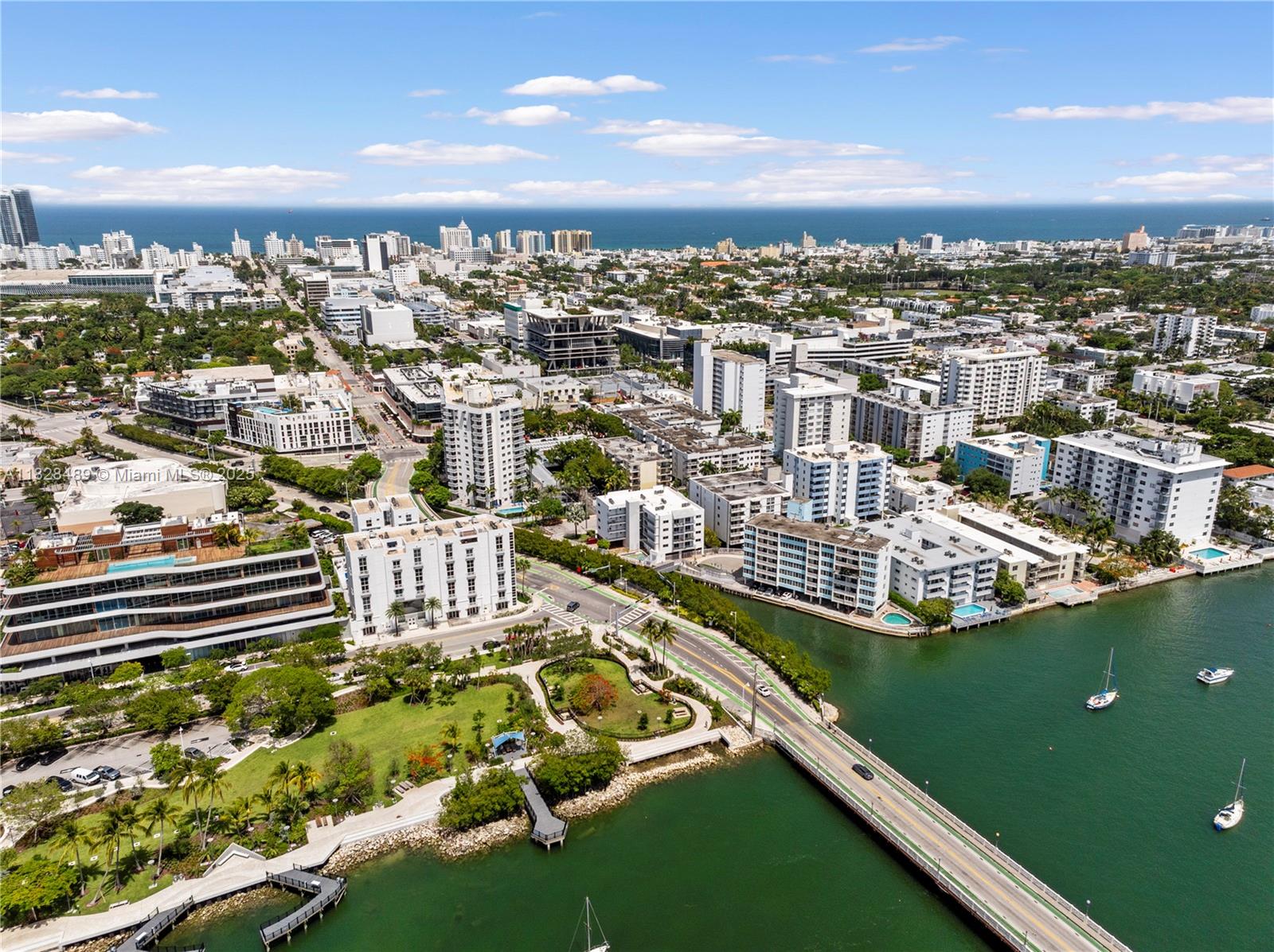 1673 Bay Rd 405, Miami Beach, FL, 33139/$415,000 3 1673 Bay Rd 405