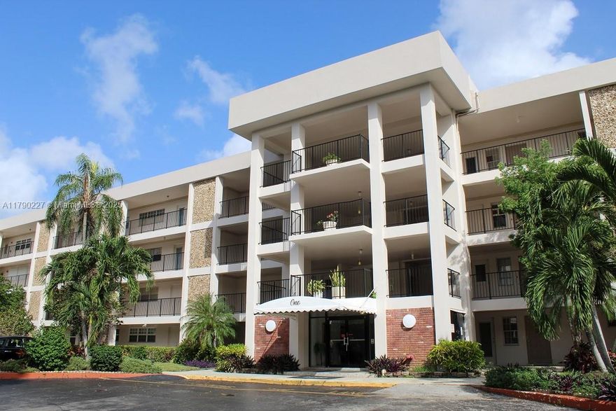 Best priced large unit in sought after Palm Aire CC! Very well-kept, high-end laminate in social areas. Bright unit with lots of natural light in a very quiet and nice building. Lots of closet space. Walk directly to your unit from your private parking space. Endless golf views from your screened patio. Located 15 minutes away from the Beach, restaurants & shopping. UNIT IS RENTED UNTIL DECEMBER 31ST 2025.